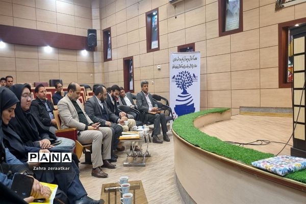 برگزاری آیین تکریم و تجلیل از پژوهشگران برتر ناحیه ۲