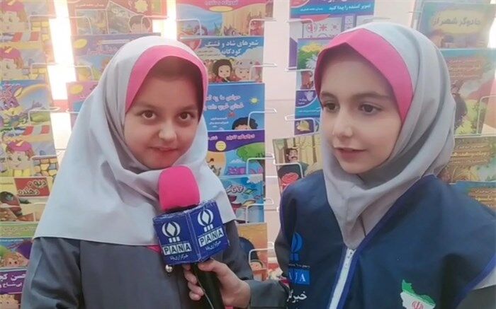 برپایی نمایشگاه کتاب در دبستان محمودی 2 شهرستان شهرضا