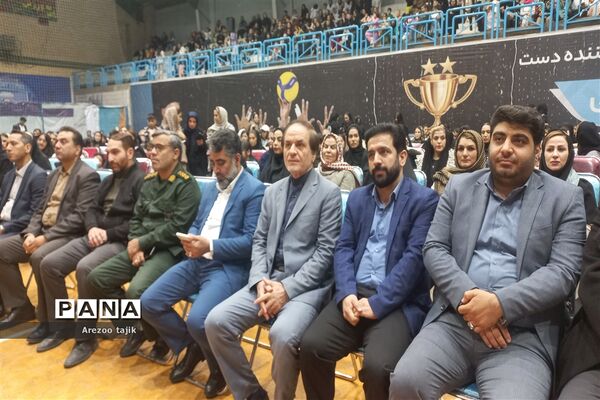 تقدیر از مادران قهرمان و مربیان ورزشی