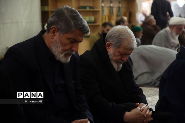 گرامیداشت  سالگرد شهدای حادثه هواپیمای اوکراینی در حرم حضرت معصومه(س)