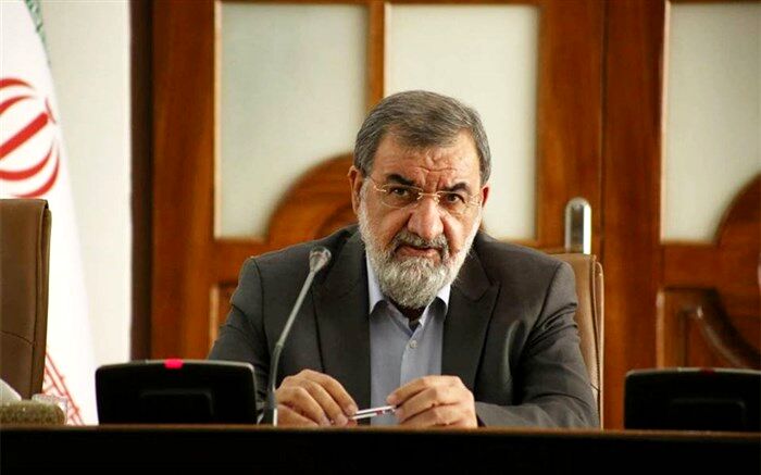 محسن رضایی: آمریکا و انگلیس حماقت بزرگی کردند