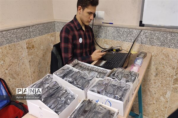 هفتاد و ششمین اردوی جهادی پزشکی گروه شهید کاظمی آشتیانی در کیکاور شهرستان رباط کریم