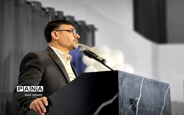 معاونان آموزشی زمینه‌ساز شکوفایی استعداد دانش‌آموزان هستند