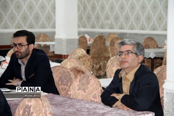 دوره آموزشی کارشناسان فناوری و طرح و برنامه اداره‌کل، نواحی و مناطق آموزش و پرورش خوزستان