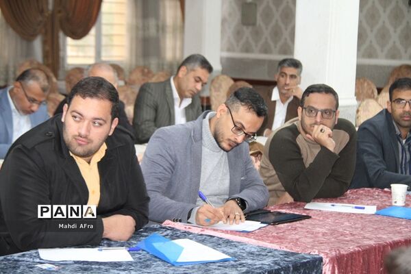 دوره آموزشی کارشناسان فناوری و طرح و برنامه اداره‌کل، نواحی و مناطق آموزش و پرورش خوزستان