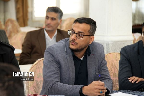 دوره آموزشی کارشناسان فناوری و طرح و برنامه اداره‌کل، نواحی و مناطق آموزش و پرورش خوزستان