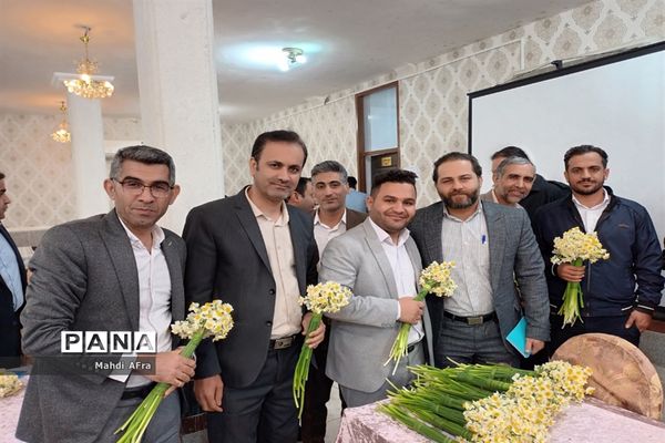 دوره آموزشی کارشناسان فناوری و طرح و برنامه اداره‌کل، نواحی و مناطق آموزش و پرورش خوزستان