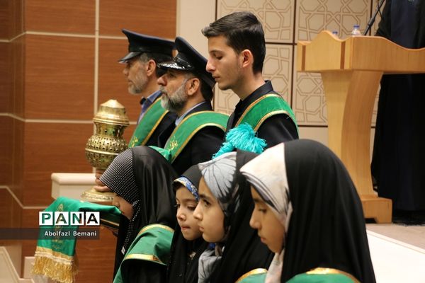 آیین تجلیل از معلمان جهادی و یاوران رضوی مقطع ابتدایی استان قم-2