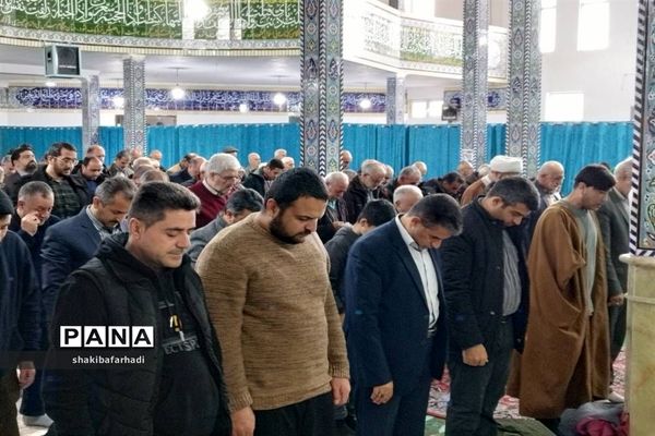 اقامه باشکوه نمازجمعه ‌در شهرستان فیروزکوه