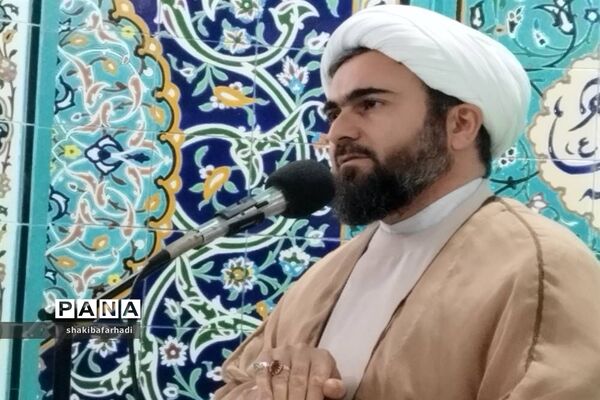 اقامه باشکوه نمازجمعه ‌در شهرستان فیروزکوه