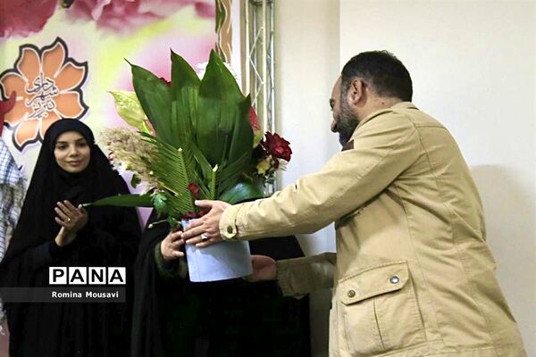 میزبانی اصحاب رسانه از یادگاران بمباران ۲۷ دی دانشگاه تبریز همزمان با سالروز تشکیل بسیج رسانه