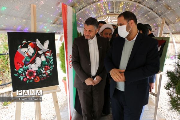 بازدید وزیرآموزش و پرورش از نمایشگاه دانش‌آموزی «آخراشه» در قم