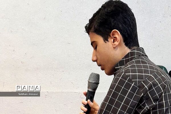 مراسم  پرفیض زیارت عاشورا در دبیرستان علامه طباطبایی ناحیه دو شهر ری