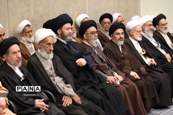 دیدار ائمه جمعه سراسر کشور با رهبر انقلاب