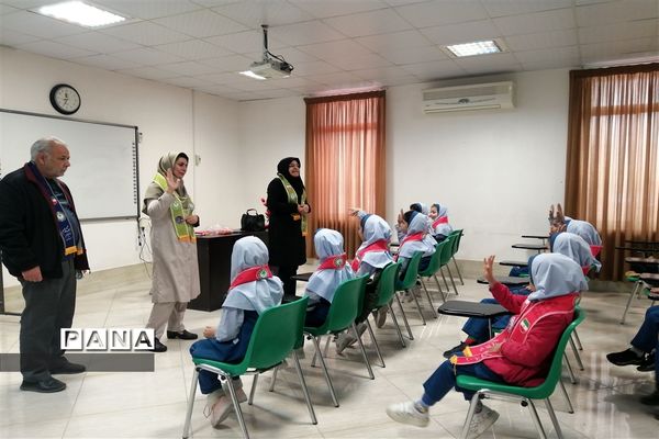 حضور مربیان پیشتاز در مدارس