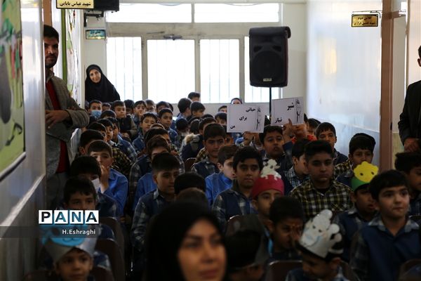 توزیع شیر رایگان در مدارس ابتدایی استان چهارمحال و بختیاری