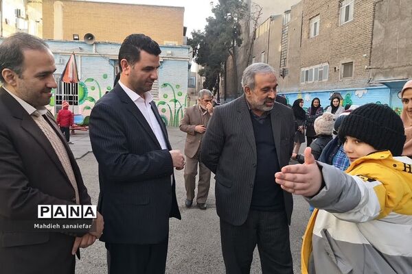 دیدار دوستانه نماینده مجلس شورای اسلامی با دانش‌آموزان اوتیسم آموزشگاه ترنم ناحیه دو شهرری