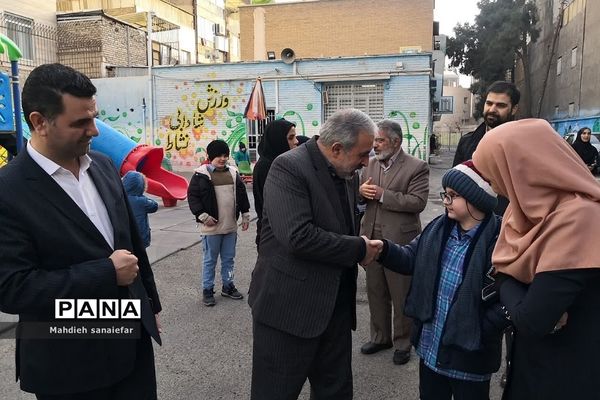 دیدار دوستانه نماینده مجلس شورای اسلامی با دانش‌آموزان اوتیسم آموزشگاه ترنم ناحیه دو شهرری
