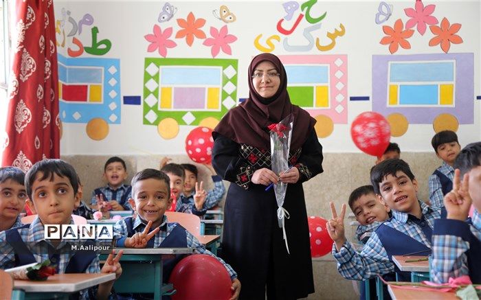 هدف طرح رتبه‌بندی ارتقای آموزش و  دسته‌بندی‌کردن معلمان است