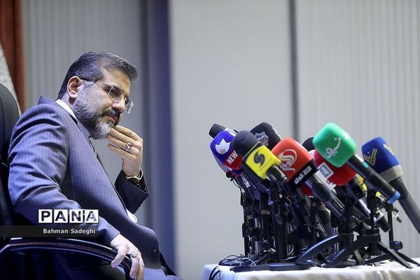 نشست خبری وزیر فرهنگ و ارشاد اسلامی