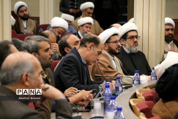 نشست هم‌اندیشی ستاد همکاری حوزه‌های علمیه و آموزش و پرورش در قم-1
