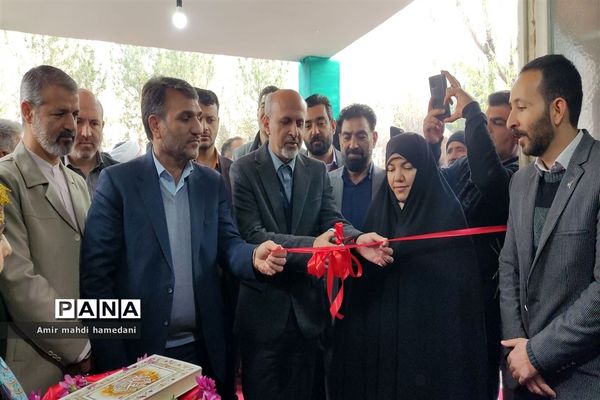 افتتاحییه اولین نمایشگاه توانمندسازی و کارآفرینی روستایی (همت روستایی) بخش مرکزی ملارد