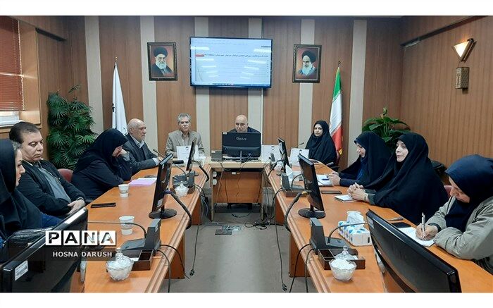 هدف انجمن اولیا و مربیان کمک به نظام تعلیم و تربیت است
