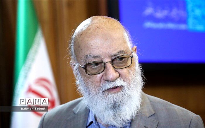 انتقاد چمران از نمای شیشه‌ای ساختمان وزارت نیرو