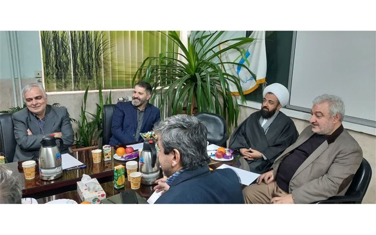 روشنگری و افزایش آگاهی دانش‌آموزان با ایجاد نمایشگاه  انقلاب امکان‌پذیر است