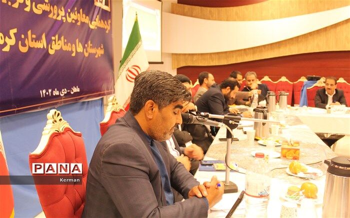 اجرای طرح هر مدرسه، یک خبرنگار در استان کرمان