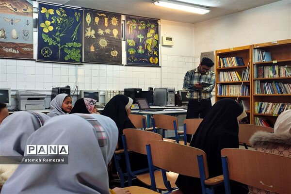 کارگاه‌های آموزشی در پژوهش‌سرای ابوریحان بیرونی ناحیه ۵ مشهد