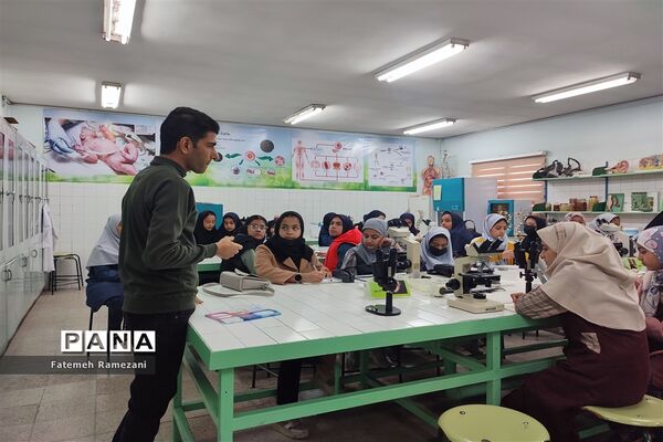کارگاه‌های آموزشی در پژوهش‌سرای ابوریحان بیرونی ناحیه ۵ مشهد