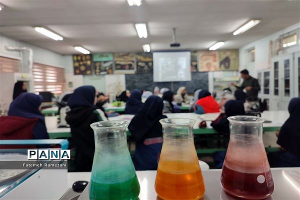 کارگاه‌های آموزشی در پژوهش‌سرای ابوریحان بیرونی ناحیه ۵ مشهد