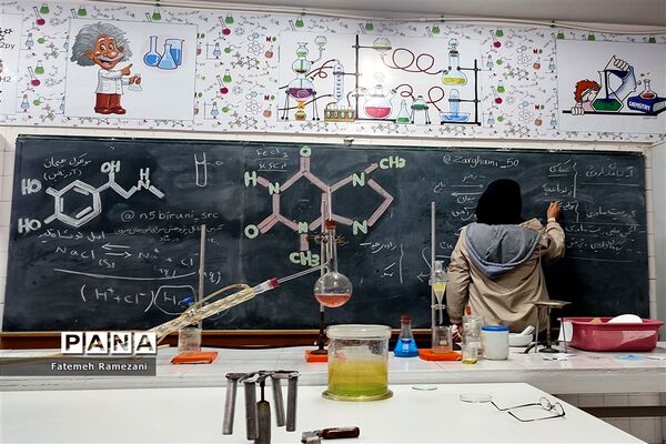 کارگاه‌های آموزشی در پژوهش‌سرای ابوریحان بیرونی ناحیه ۵ مشهد