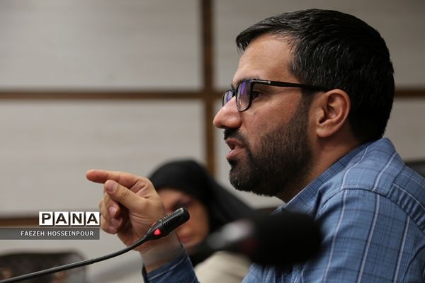 نشست فصلی مأمورین و رابطین سازمان دانش‌آموزی شهرستان‌های استان تهران