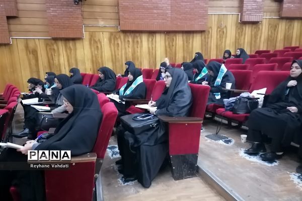 دوره توانمندسازی مربیان پیشتاز ناحیه2 مشهد