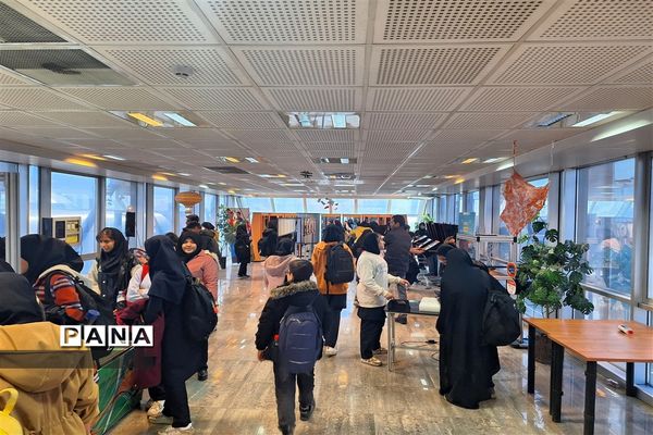 اردوی راهیان پیشرفت دانش‌آموزان دبیرستان فرزانگان استعداد درخشان ملارد به پارک علم و فناوری پردیس