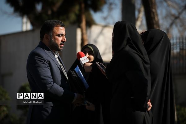 حاشیه جلسه هیات دولت - ۲۷ دی