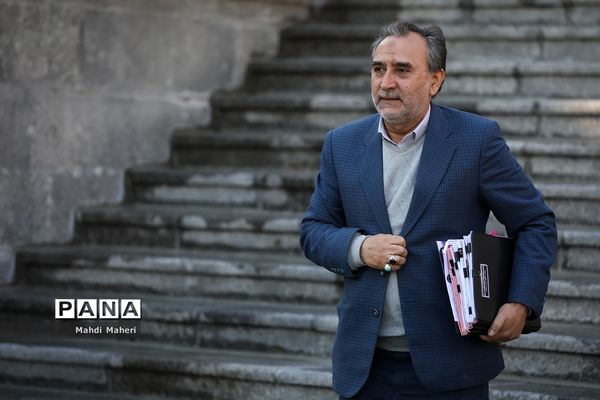 حاشیه جلسه هیات دولت - ۲۷ دی