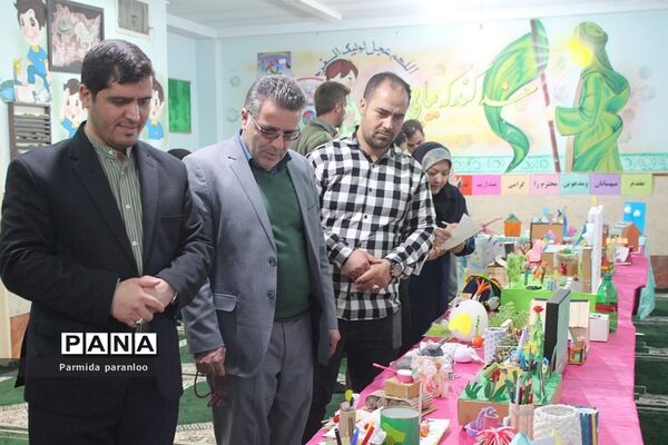 نواختن زنگ هوای پاک در مدرسه نبی‌اکرم یک بهارستان2