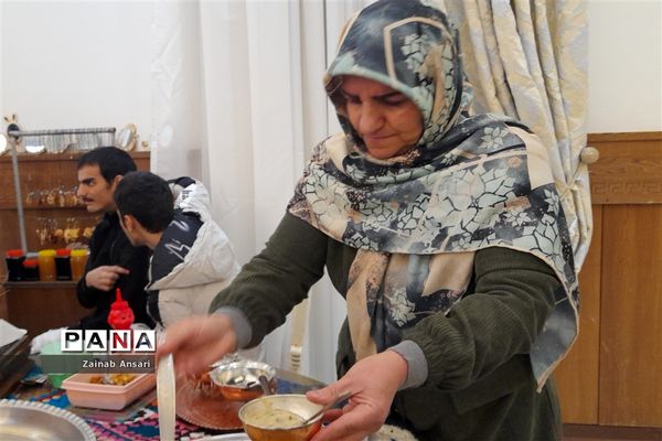 برگزاری جشنواره غذای سالم و صنایع‌دستی در تالار آوین شهرستان ملارد