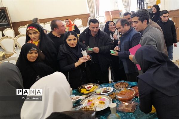برگزاری جشنواره غذای سالم و صنایع‌دستی در تالار آوین شهرستان ملارد