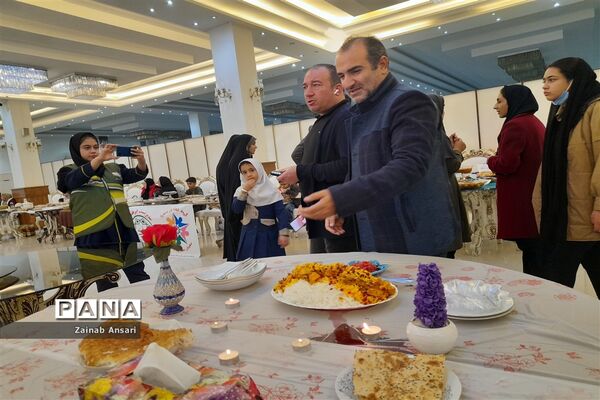 برگزاری جشنواره غذای سالم و صنایع‌دستی در تالار آوین شهرستان ملارد