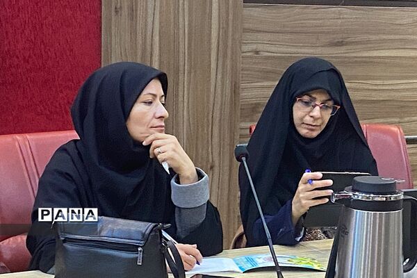 برگزاری کارگاه آموزشی تحکیم خانواده ویژه کارکنان دستگاه‌های دولتی در اداره‌کل شهرستان‌های استان تهران