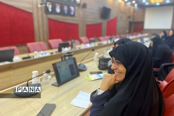 برگزاری کارگاه آموزشی تحکیم خانواده ویژه کارکنان دستگاه‌های دولتی در اداره‌کل شهرستان‌های استان تهران