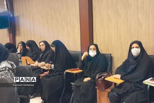کارگاه آموزشی کمک‌های اولیه ویژه مدیران مدارس دولتی ناحیه ۲ بهارستان