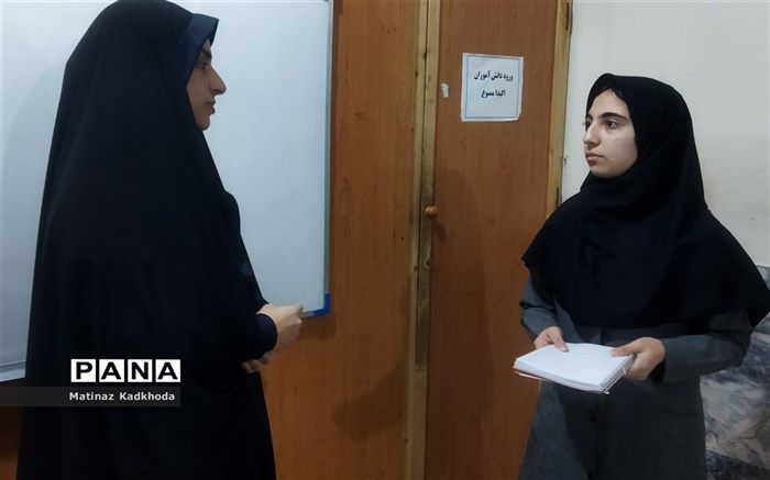 برای صمیمیت با دانش‌آموزان باید اجازه دهیم آزادانه افکارشان را بیان کنند