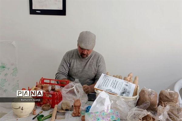 برگزاری سومین کارگاه توانمندی‌سازی هنرهای دستی رشته سفالگری در نیشابور