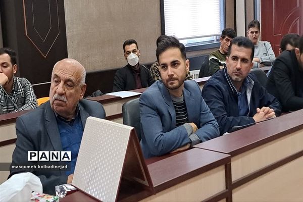 بزرگداشت هفته شوراهای آموزش و پرورش در گلوگاه