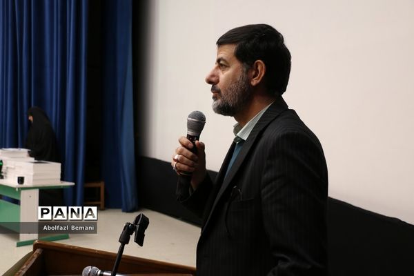 اختتامیه نخستین دوره «کد کمپ» در قم-1